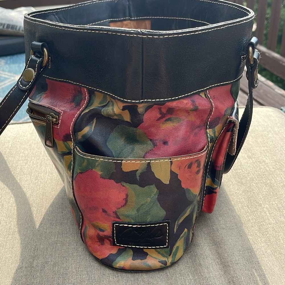 Patricia Nash floral leather handbag. High QUALTY. Clean used condition. Purse. - Picture 12 of 16